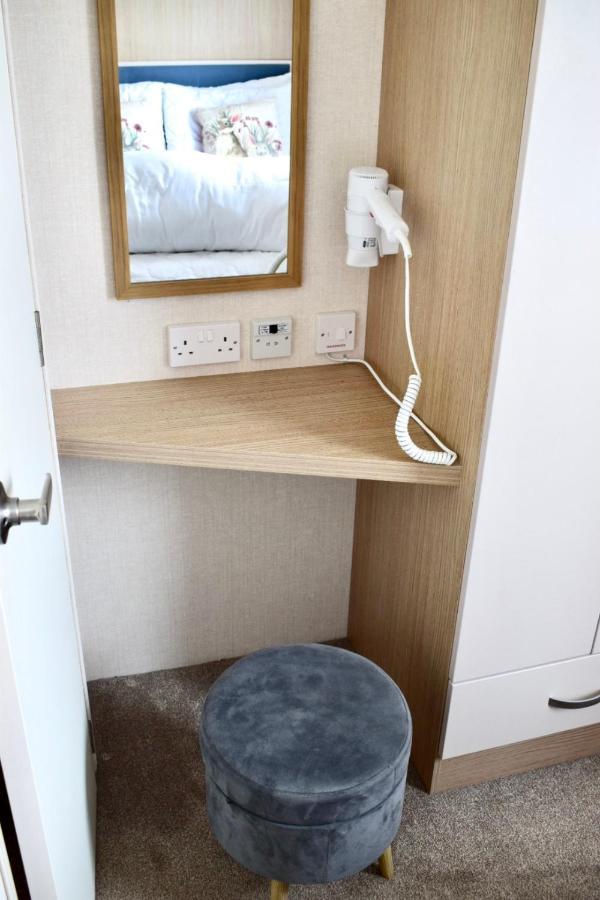 New Sea View Platinum Caravan With Huge Decking Newcastle Upon Tyne Esterno foto